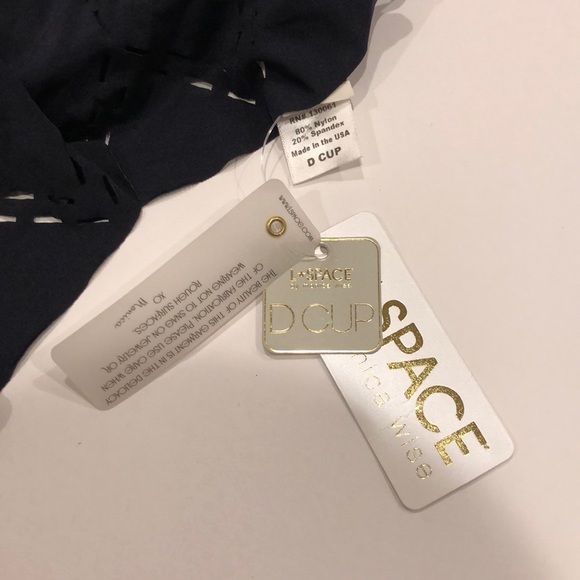 New L*Space Flutter Bye Bandeau Bikini Top - Picture 7 of 9